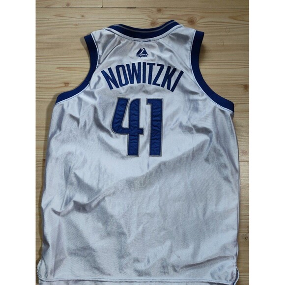 Majestic SEWN Dallas Mavericks #41 Dirk Nowitzki NBA Profile Jersey YTH 14/16 - Picture 4 of 8